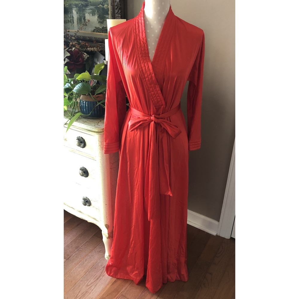 Vintage Vanity Fair Robe Red Nylon Wrap Around Size Petite Medium USA